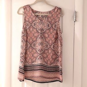 NWOT. Violet + Claire Sleeveless Blouse